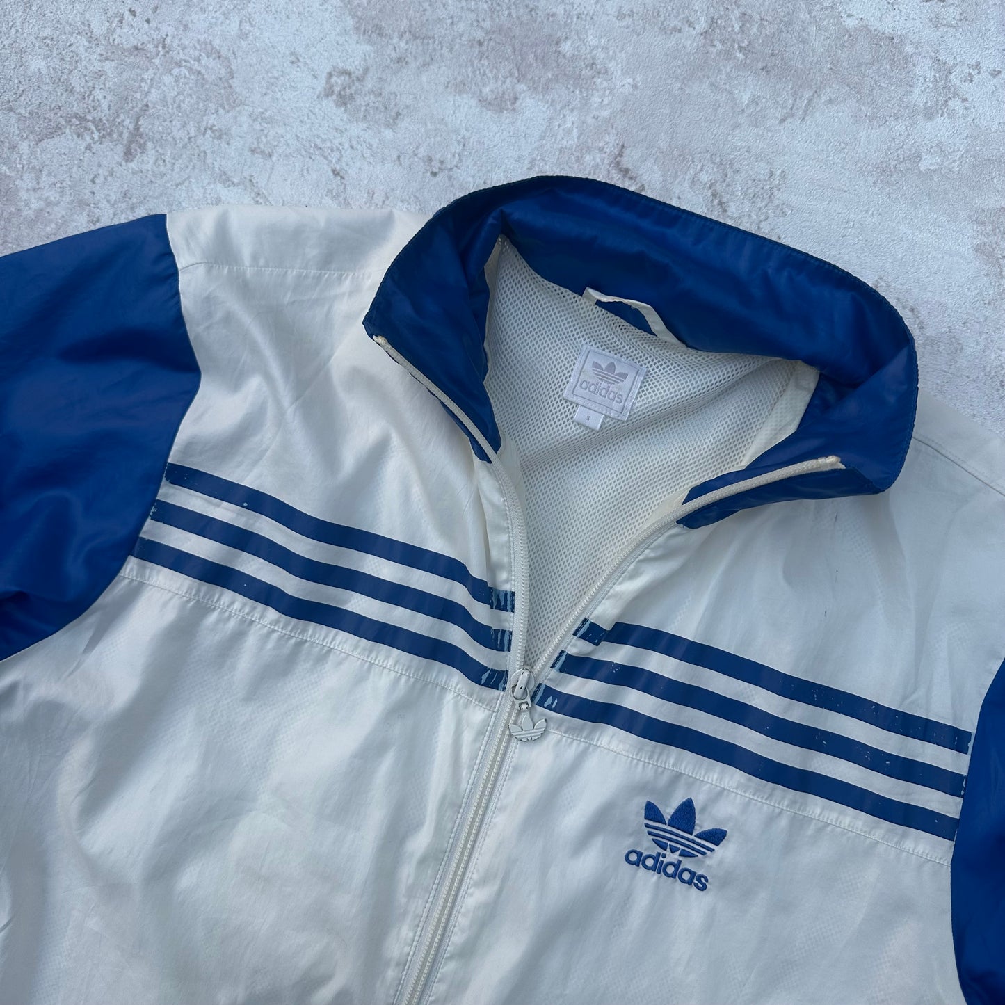 WHITE/BLUE ADIDAS RETRO TRACKJACKET - 2000s - S/M