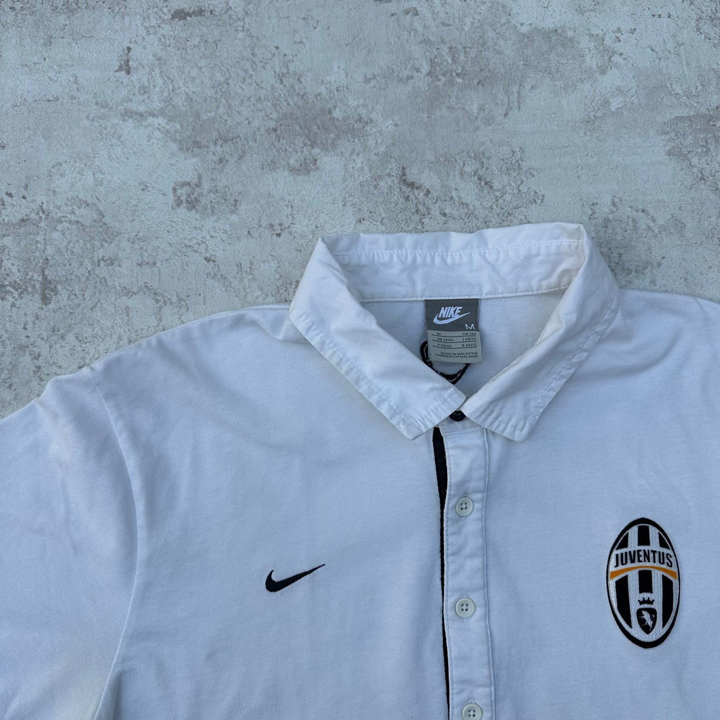 WHITE NIKE JUVENTUS POLO SHIRT - 2000s - M