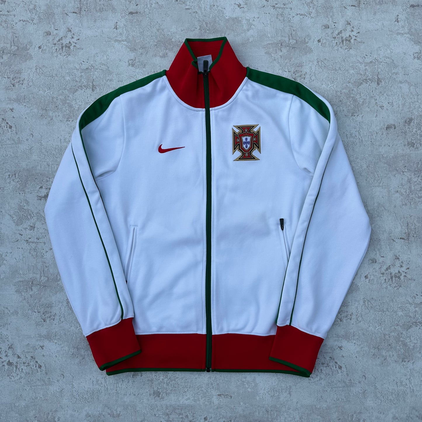 WHITE/RED NIKE PORTUGAL TRACKJACKET - 2000s - S/M