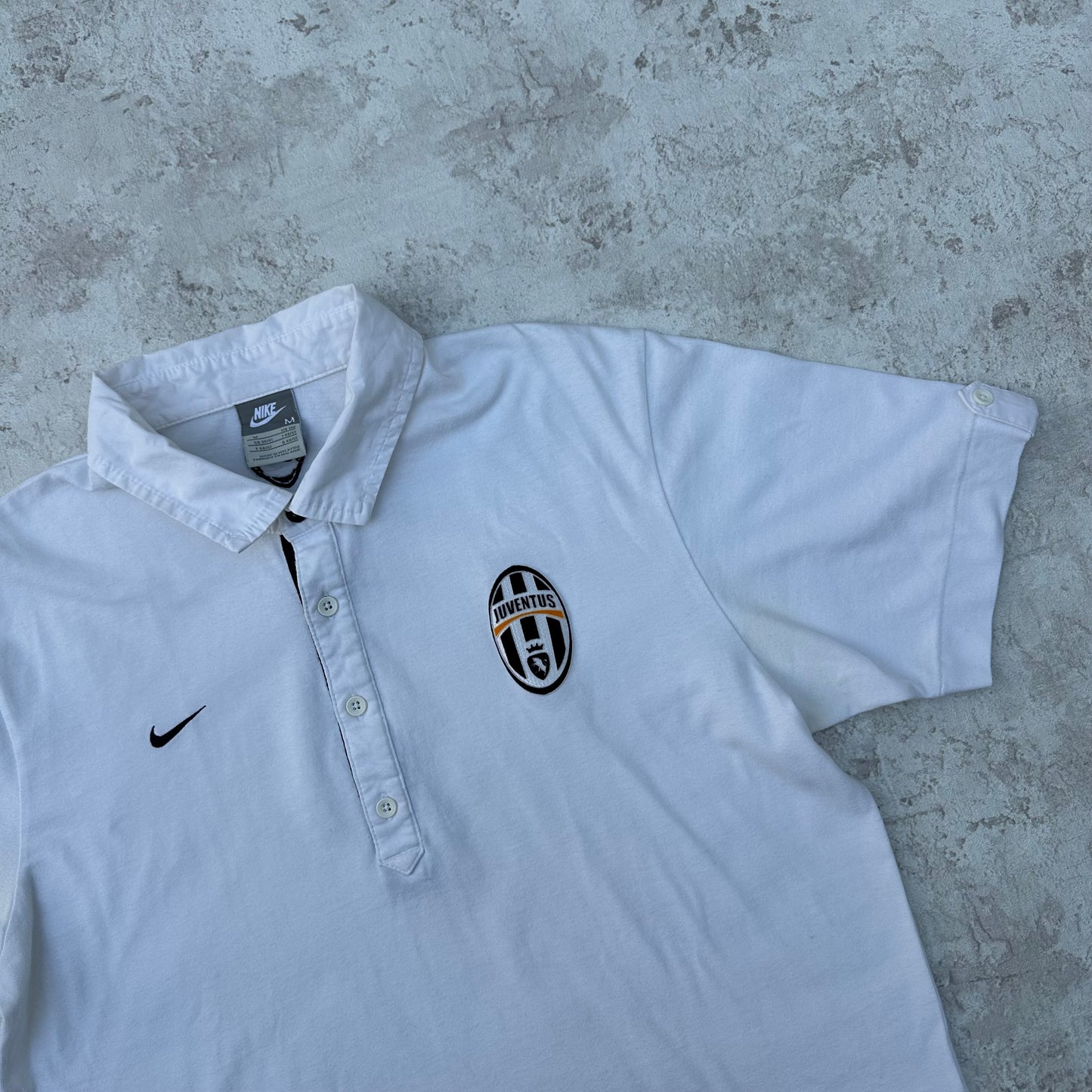 WHITE NIKE JUVENTUS POLO SHIRT - 2000s - M