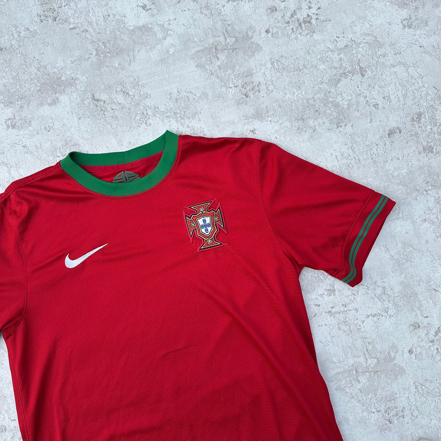 RED NIKE PORTUGAL JERSEY TRIKOT - 2000s - M