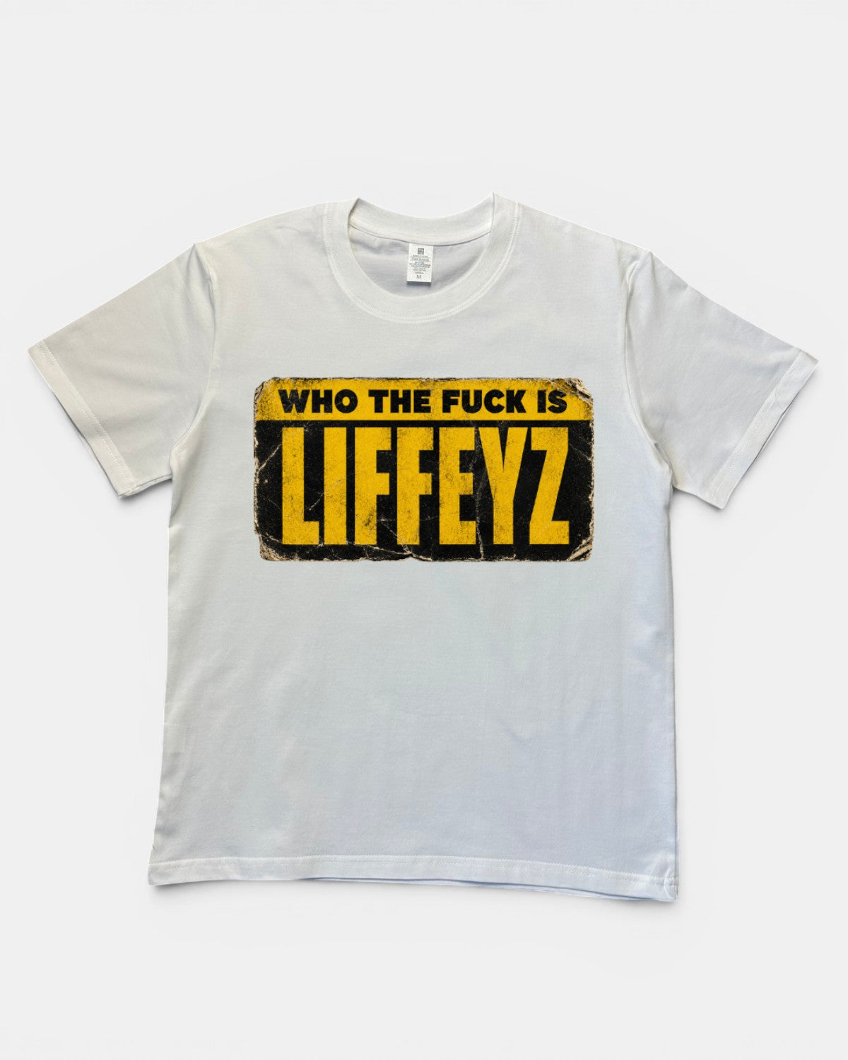 WHITE WHO TF IS LIFFEYZ SLIM FIT GRAPHIC T-SHIRT
