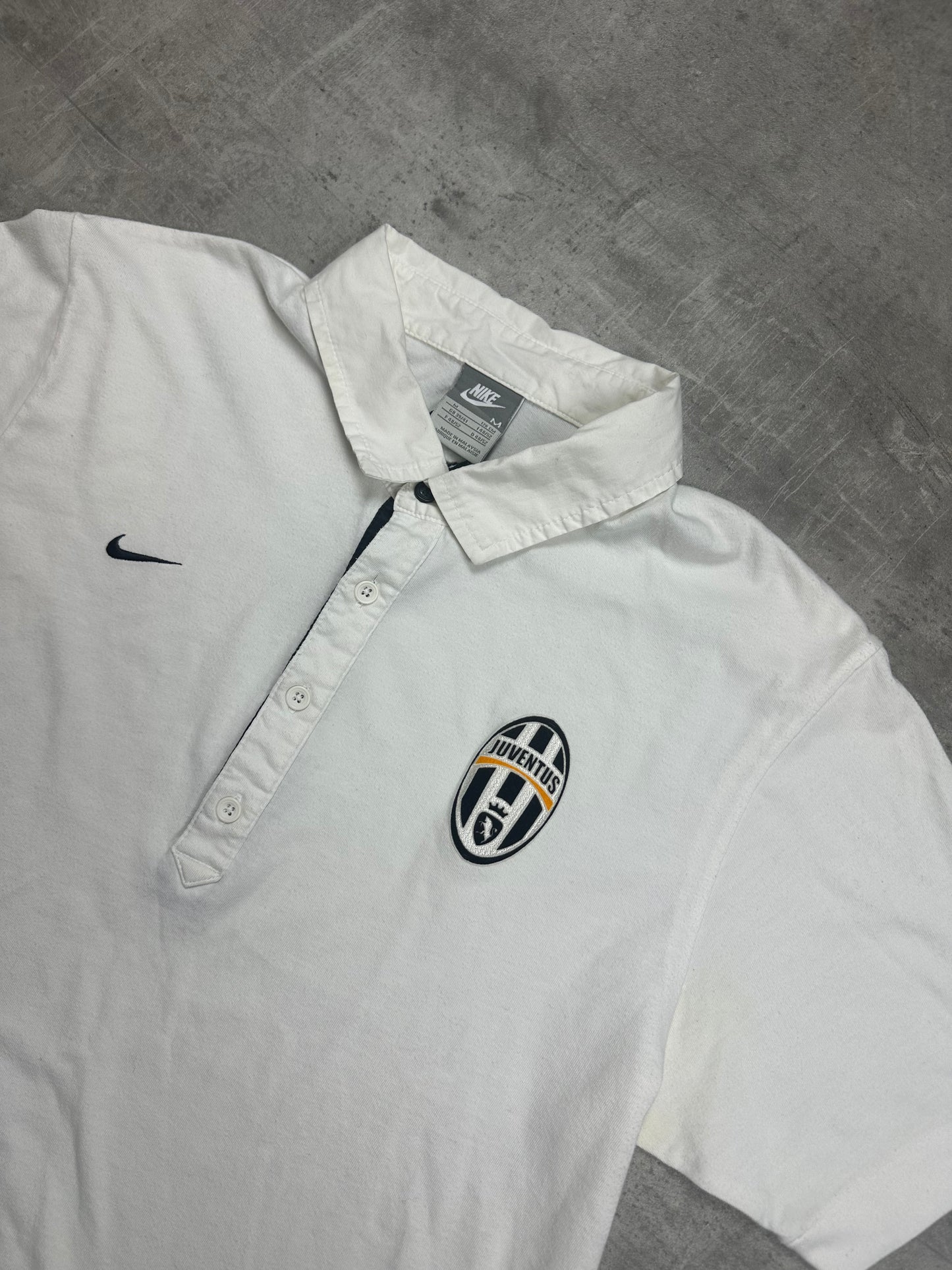 WHITE NIKE JUVENTUS POLOSHIRT - 2000s - M/L