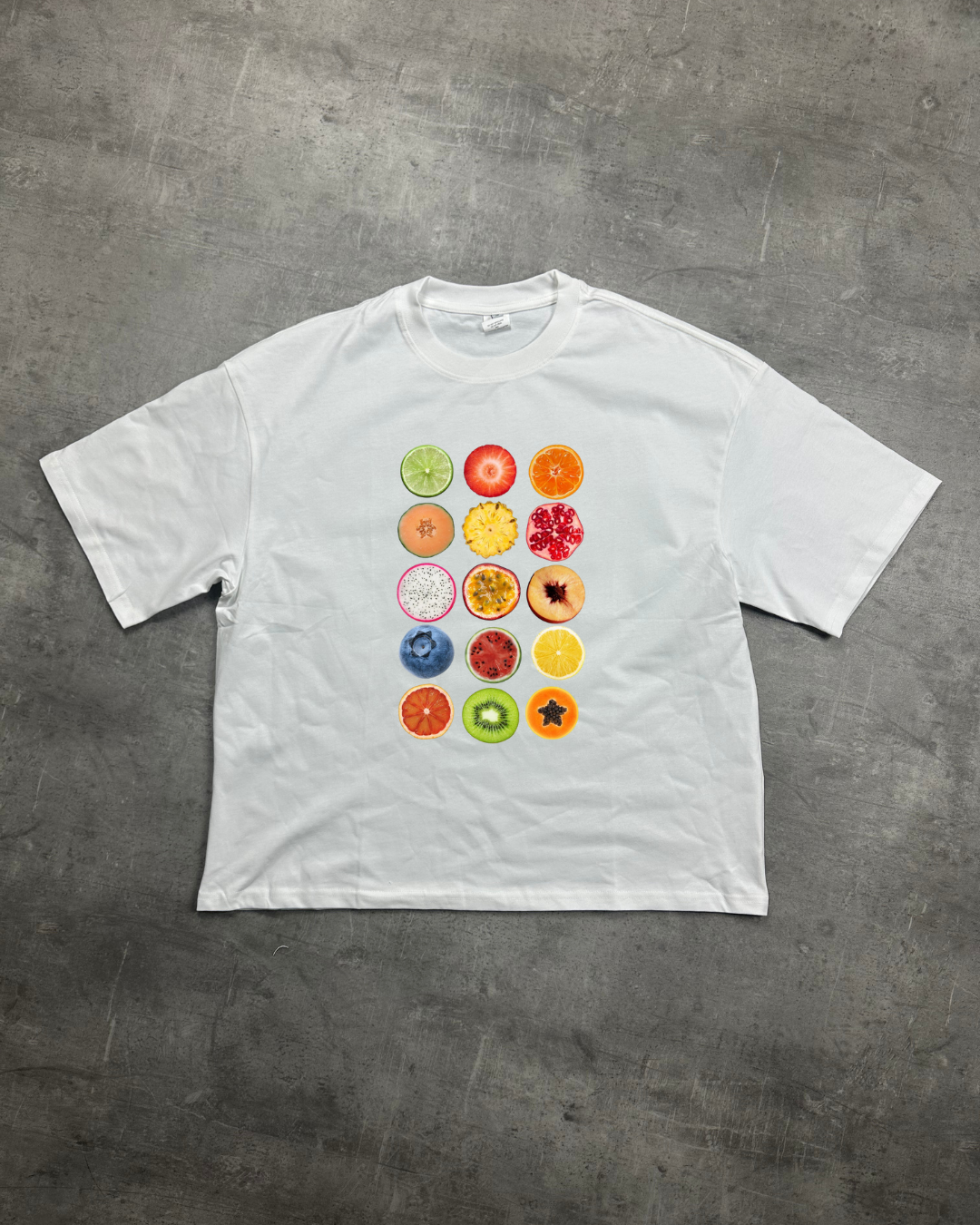 WHITE FRUITS VIBES GRAPHIC T-SHIRT