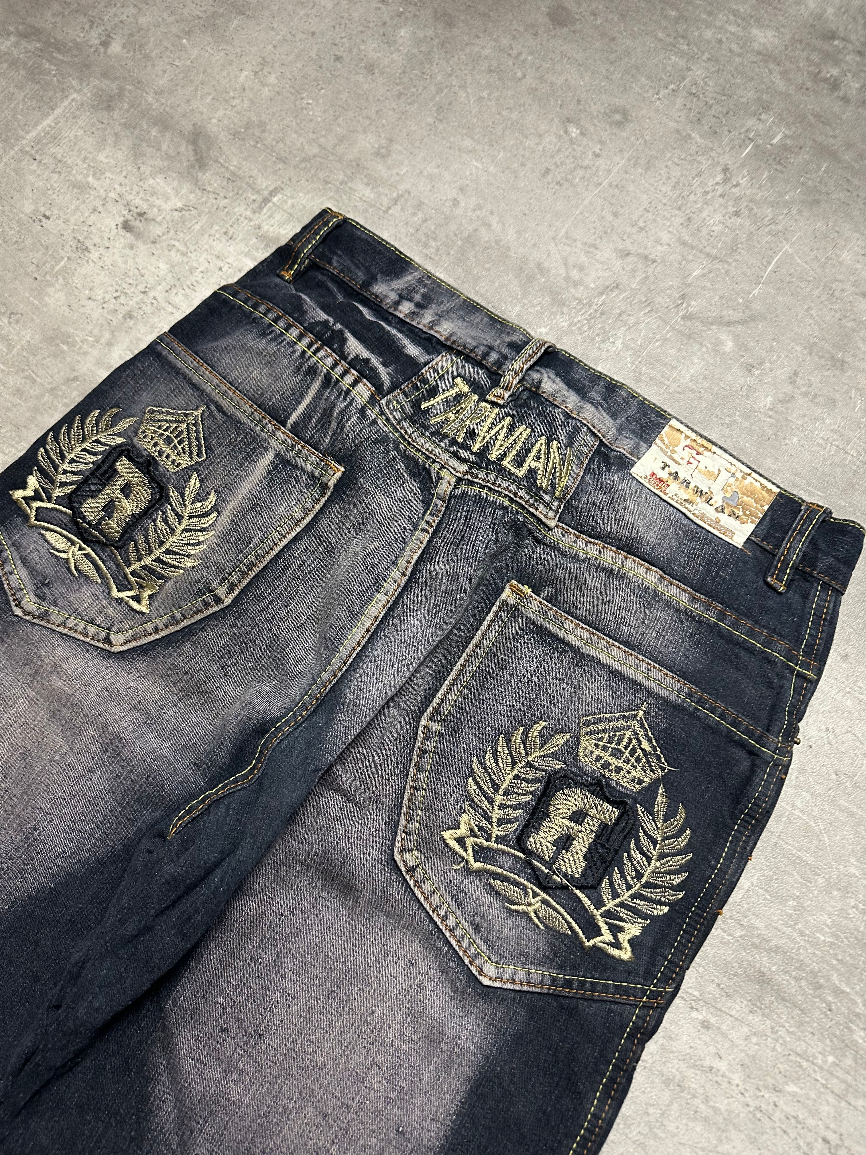 VINTAGE JAPANESE STYLE BAGGY DENIM - M