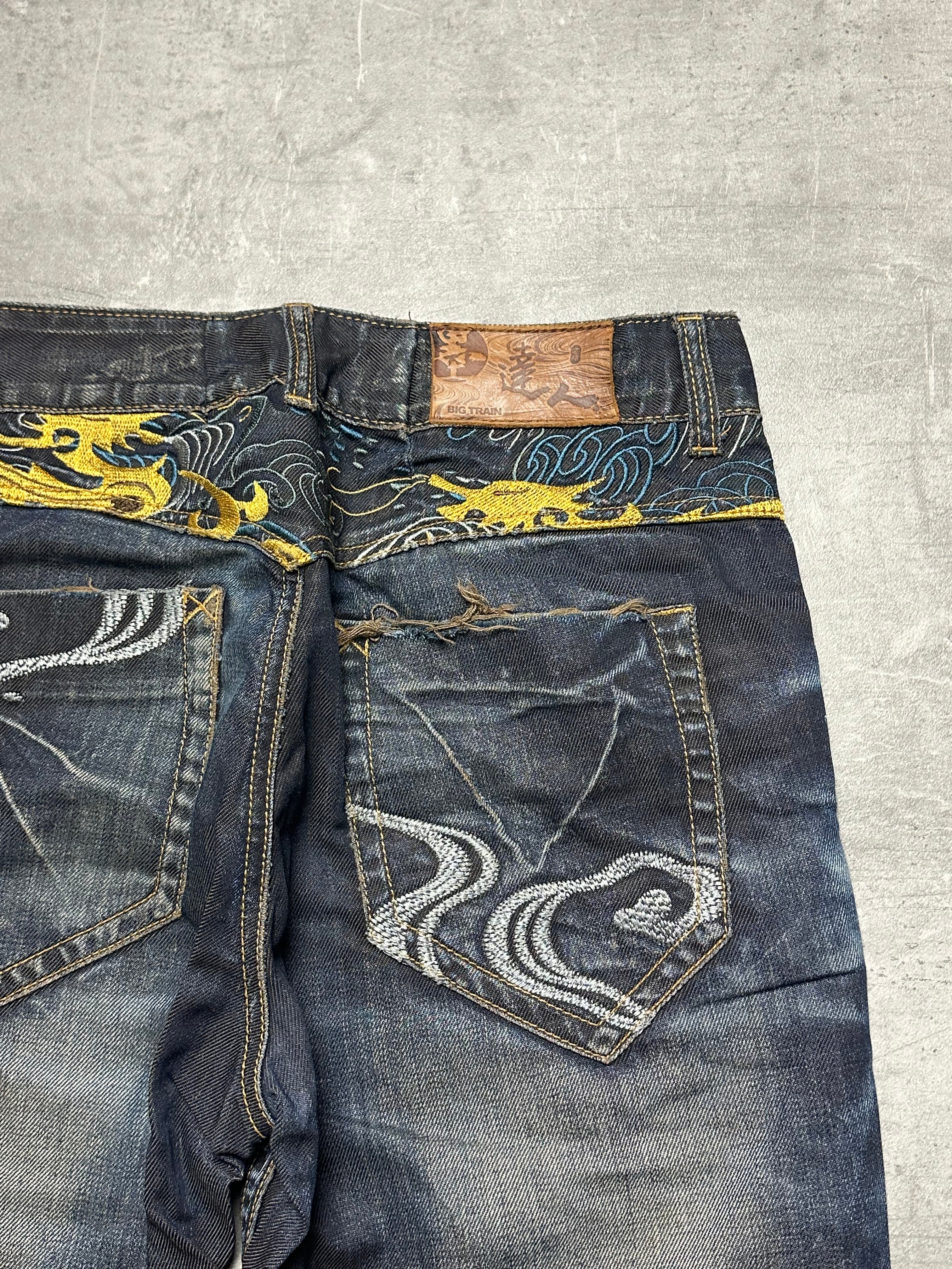 VINTAGE JAPANESE STYLE BAGGY DENIM - M/L