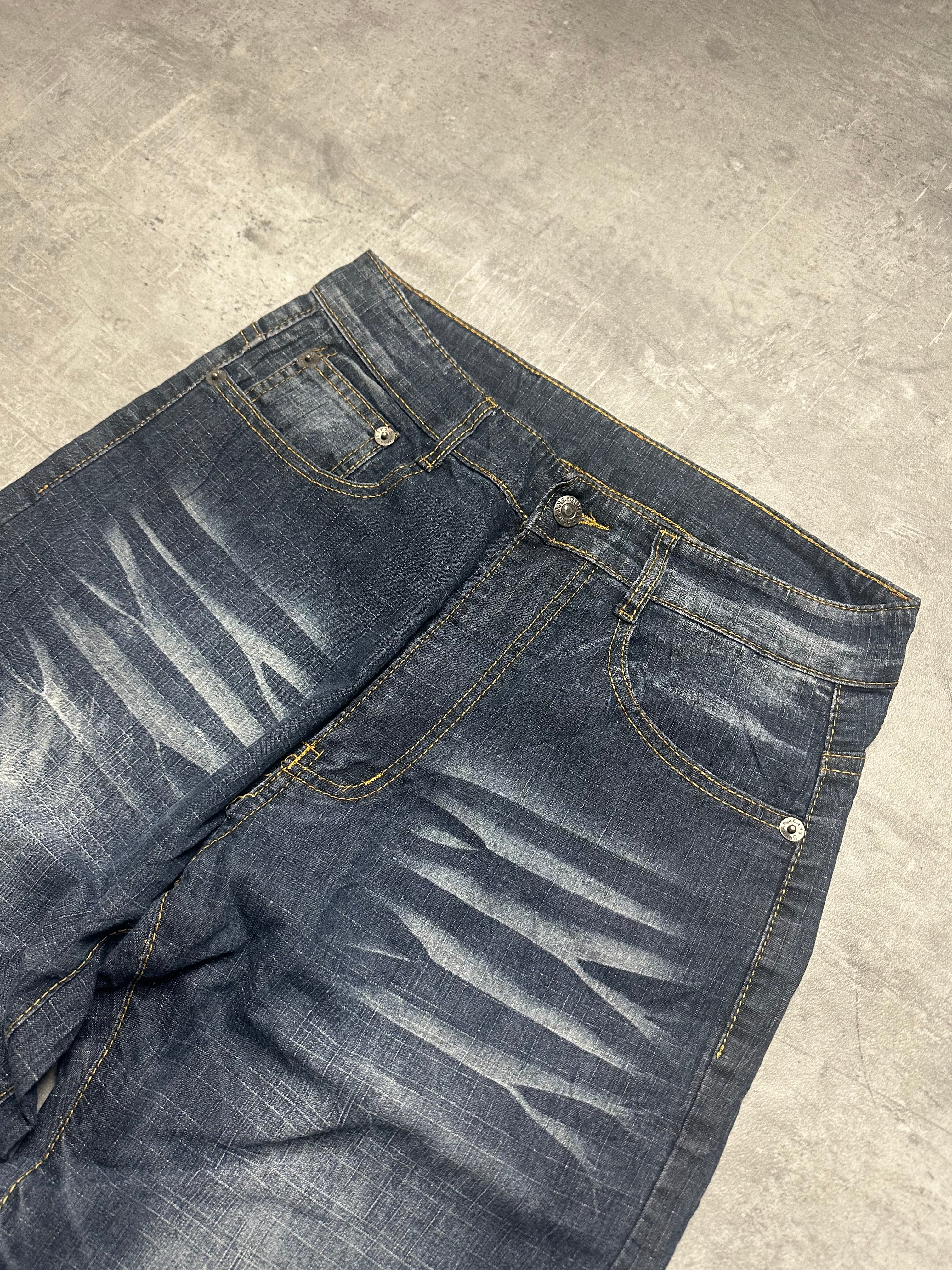VINTAGE JAPANESE STYLE BAGGY DENIM - M/L