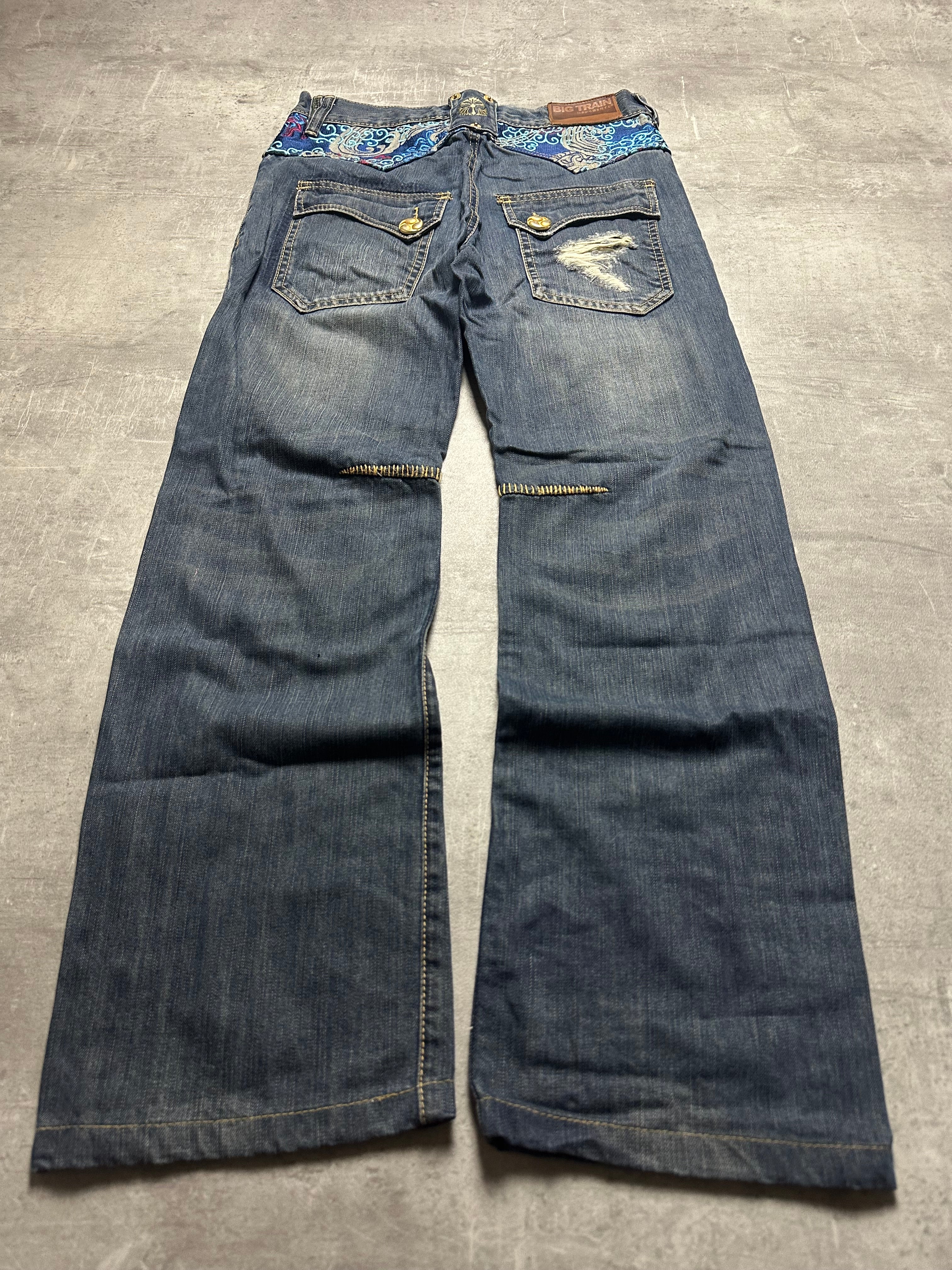 VINTAGE JAPANESE STYLE BAGGY DENIM - M/L