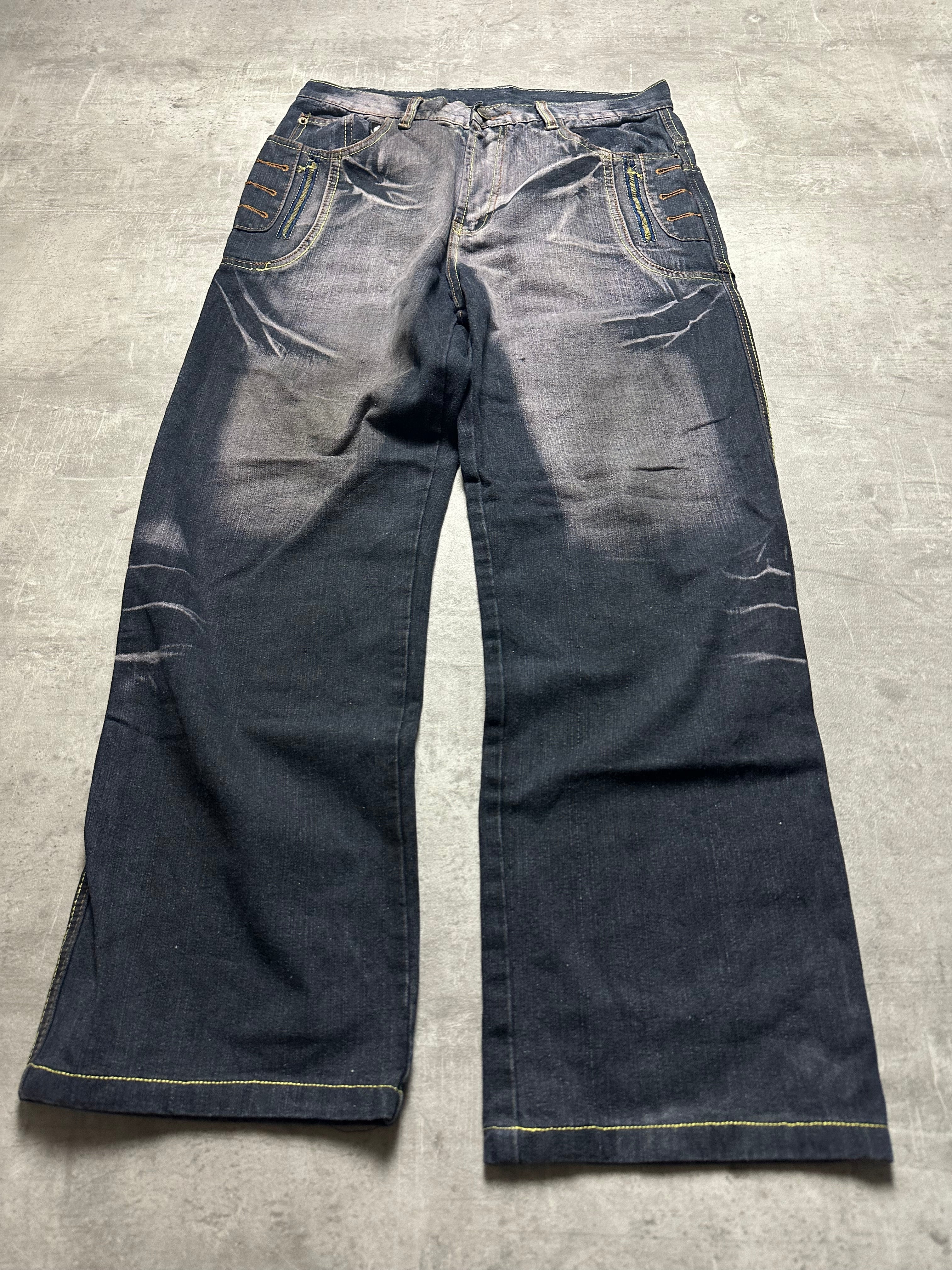 VINTAGE JAPANESE STYLE BAGGY DENIM - M