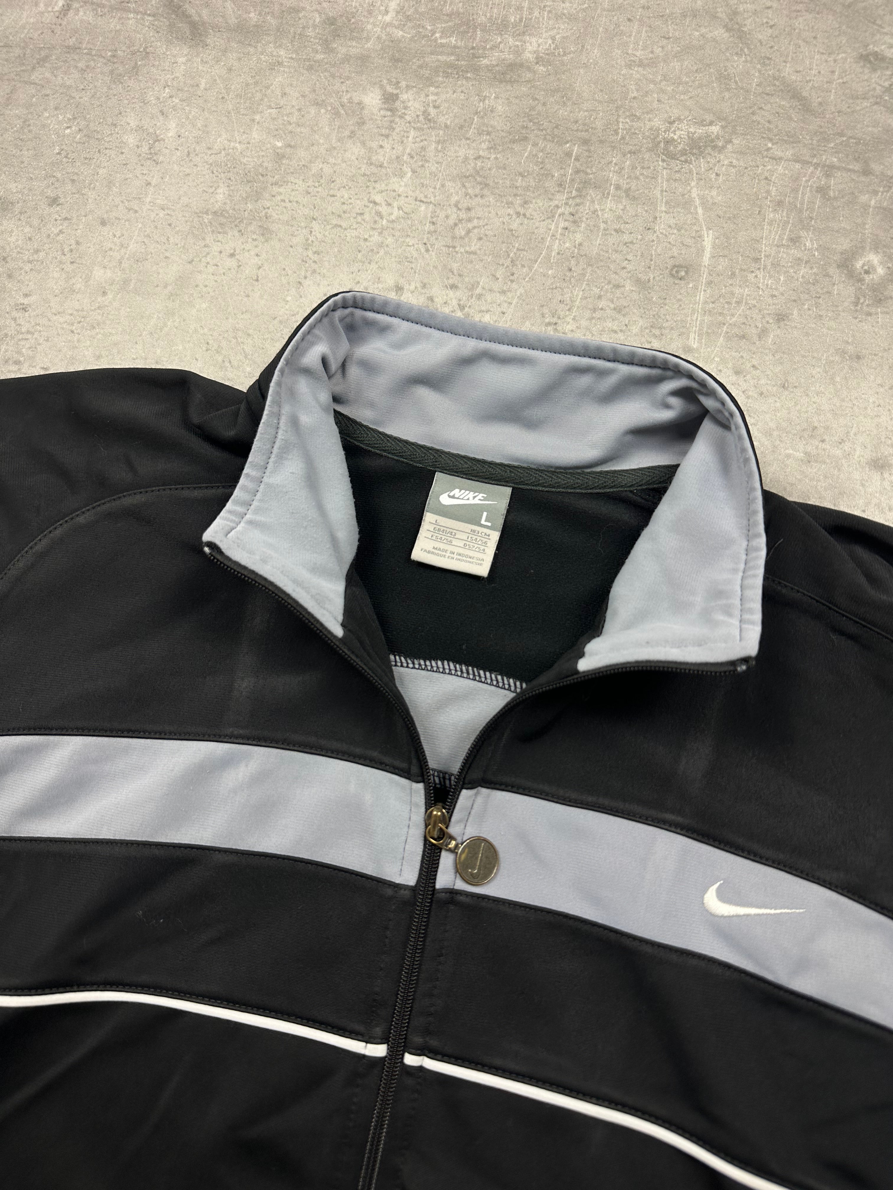 BLACK/GREY VINTAGE NIKE RETRO TRACK JACKET - 2000s - M/L