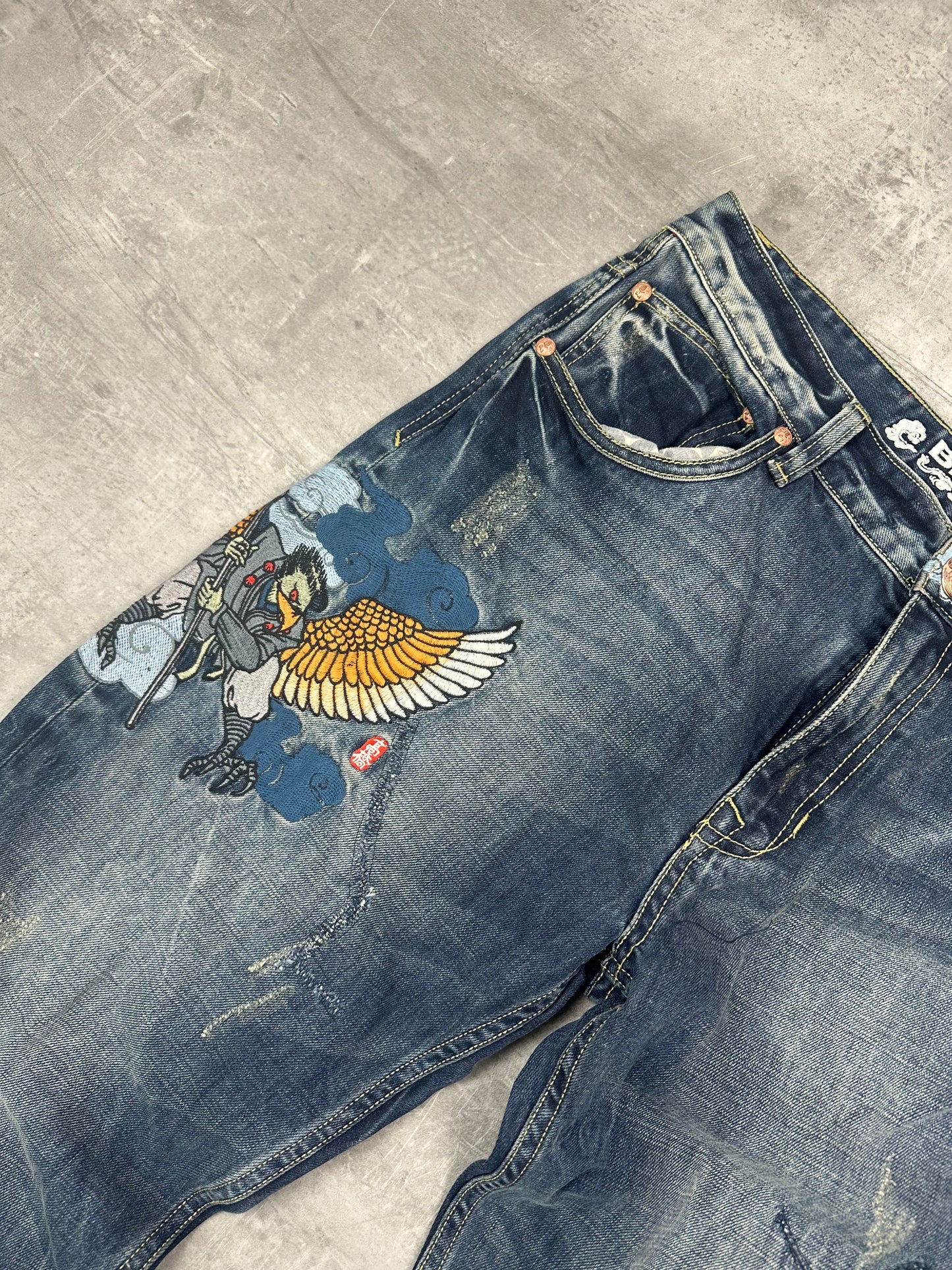 BLUE WASHED VINTAGE Y2K JAPANESE STYLE PRINT DENIM - 2000s - L