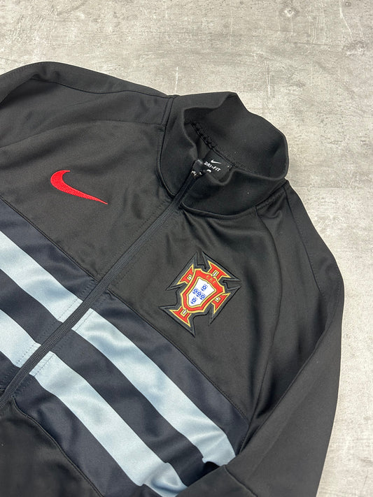 BLACK/RED VINTAGE NIKE RETRO PORTUGAL TRACKJACKET - 2000s - M/L