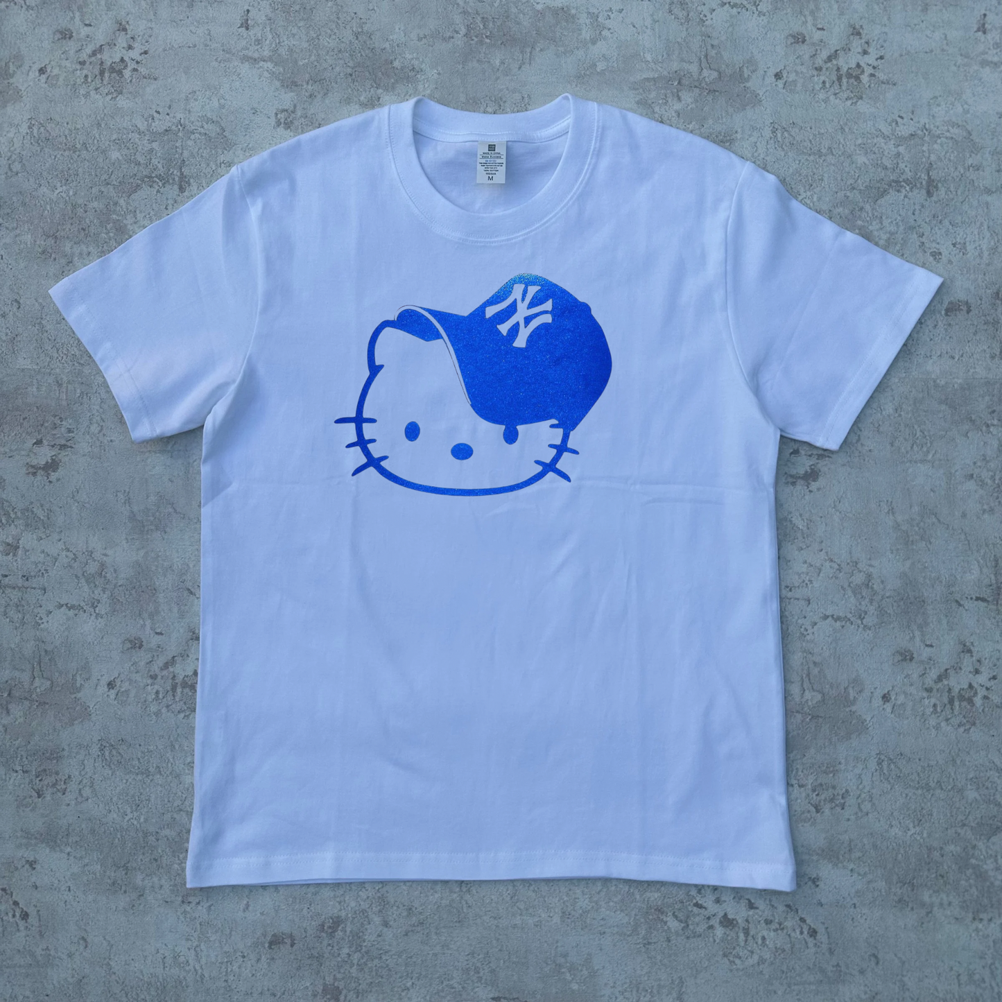 WHITE HELLO KITTY VIBES GRAPHIC T-SHIRT
