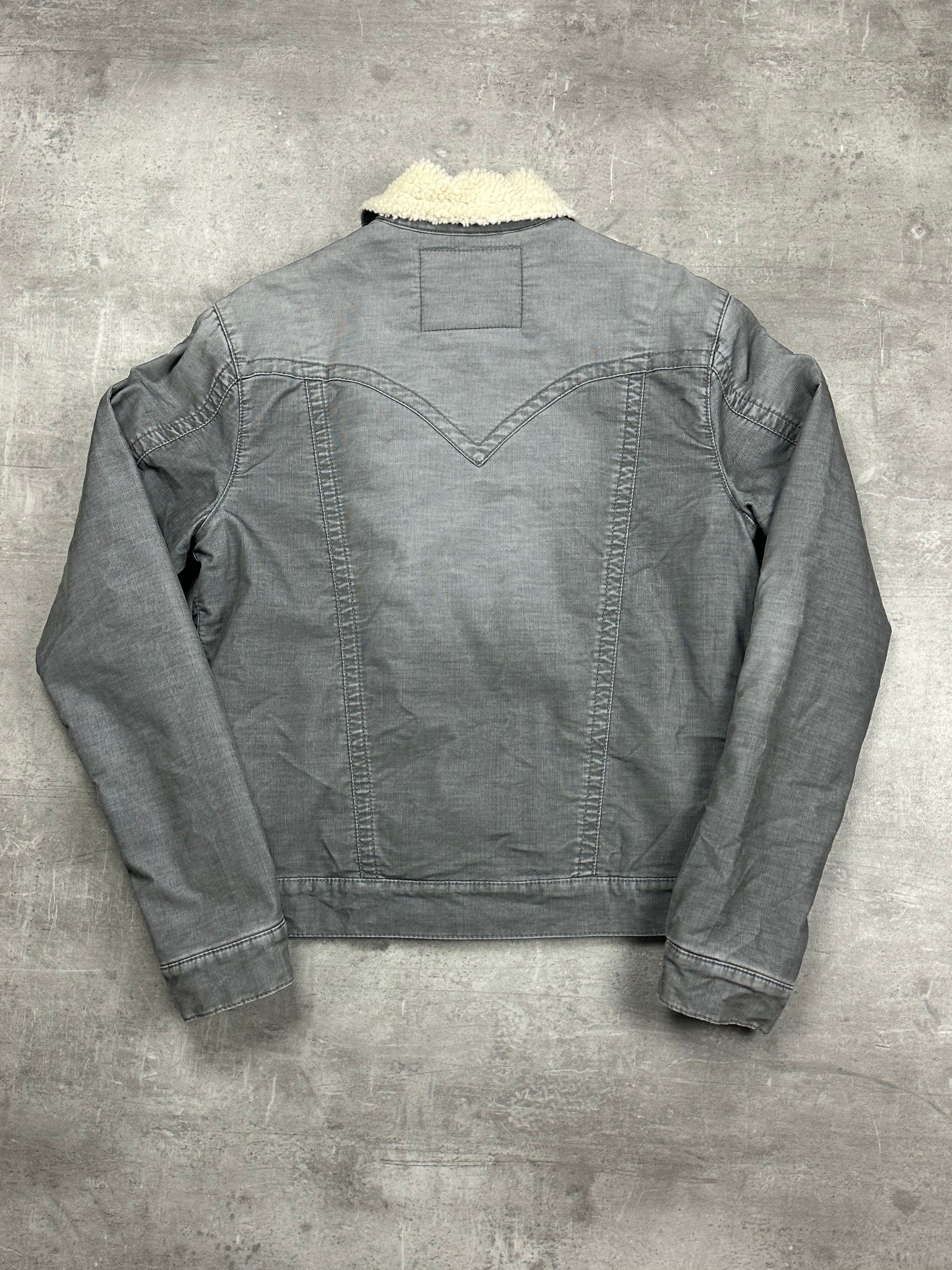GREY VINTAGE TRUE RELIGION LA CAPONE DENIM JACKET - M