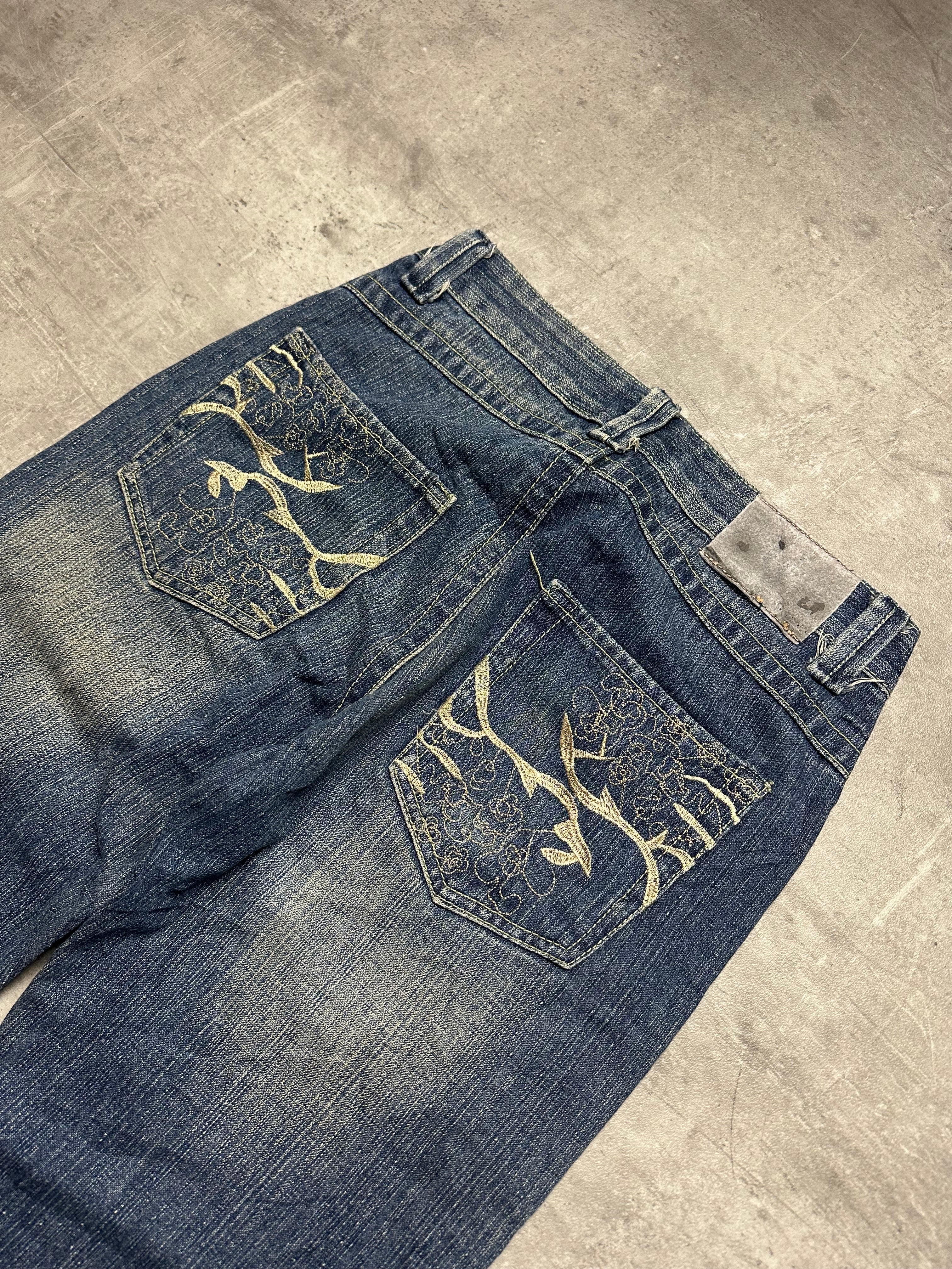 VINTAGE JAPANESE STYLE BAGGY DENIM - M/L