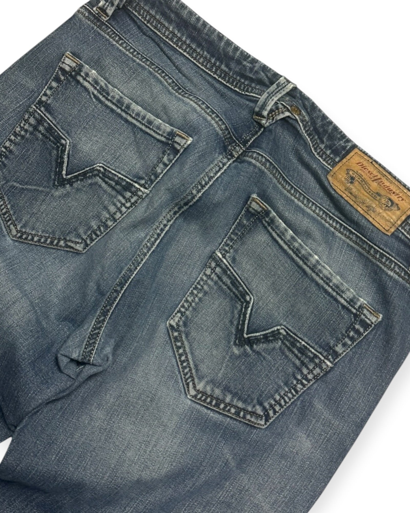 BLUE VINTAGE DIESEL STRAIGHT FIT DENIM