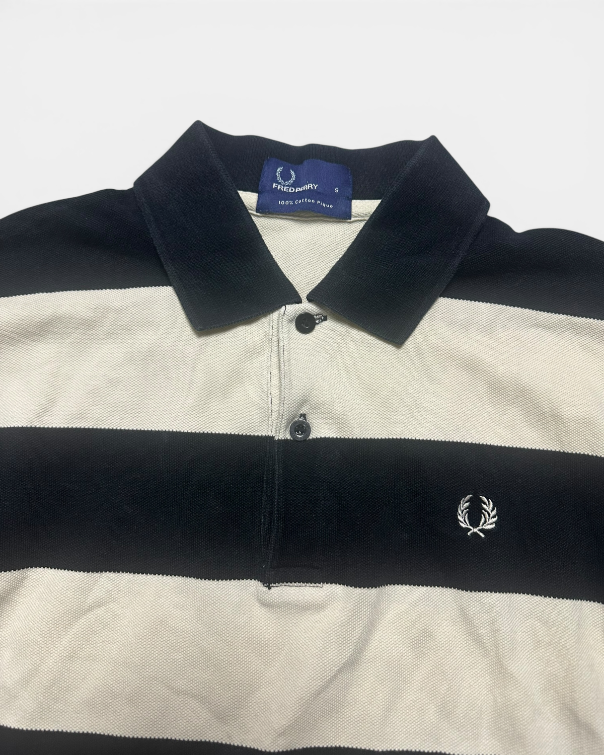 BEIGE/BLACK FRED PERRY POLOSHIRT