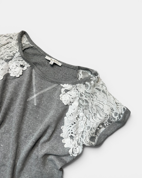 GREY/WHITE VINTAGE MISS ME TOP