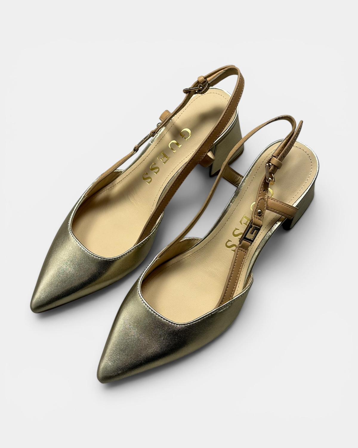 VINTAGE GUESS GOLD SLIPBACKS HEELS (W)