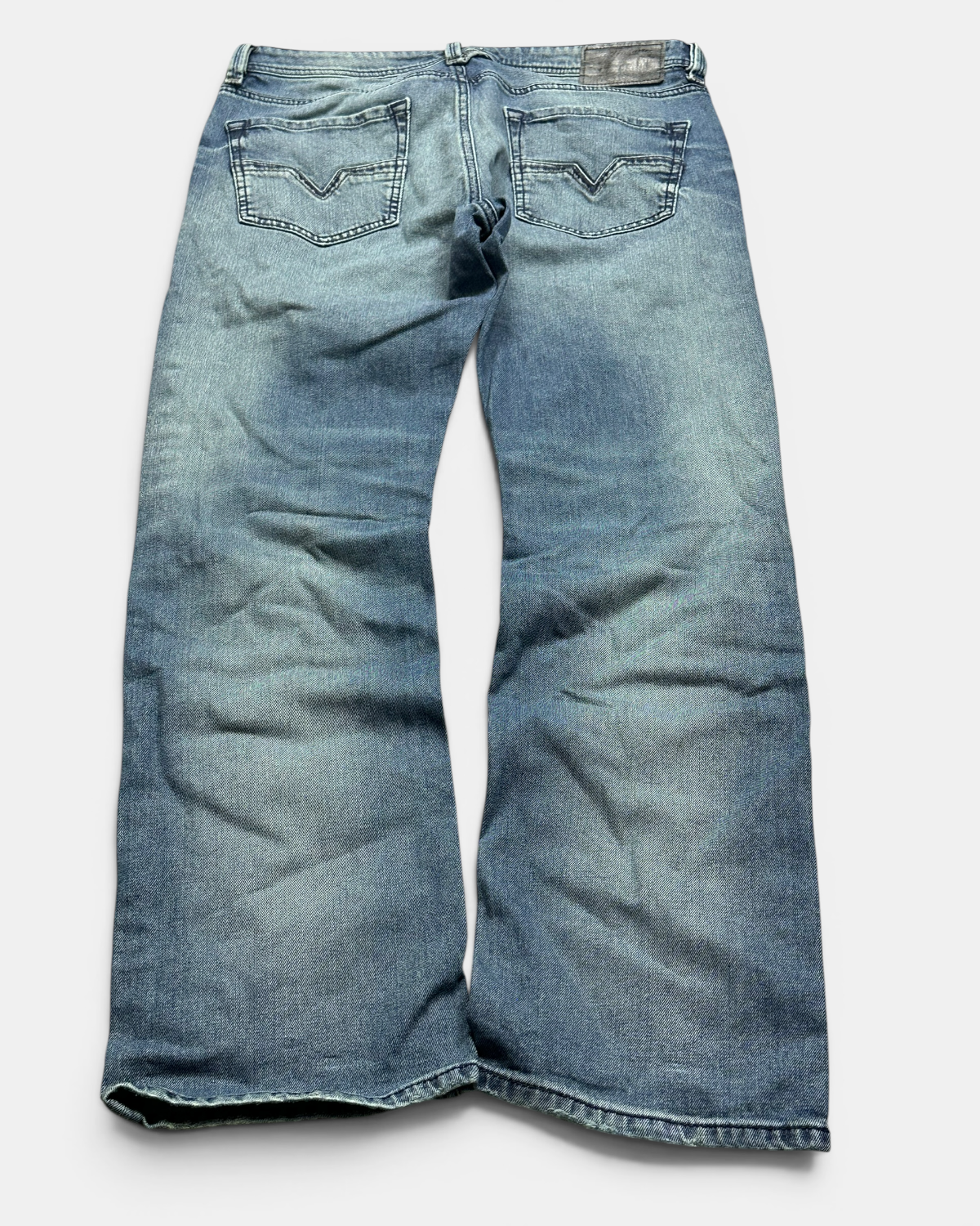 BLUE VINTAGE DIESEL INDUSTRIES RARE WASH STRAIGHT FIT DENIM JEANS