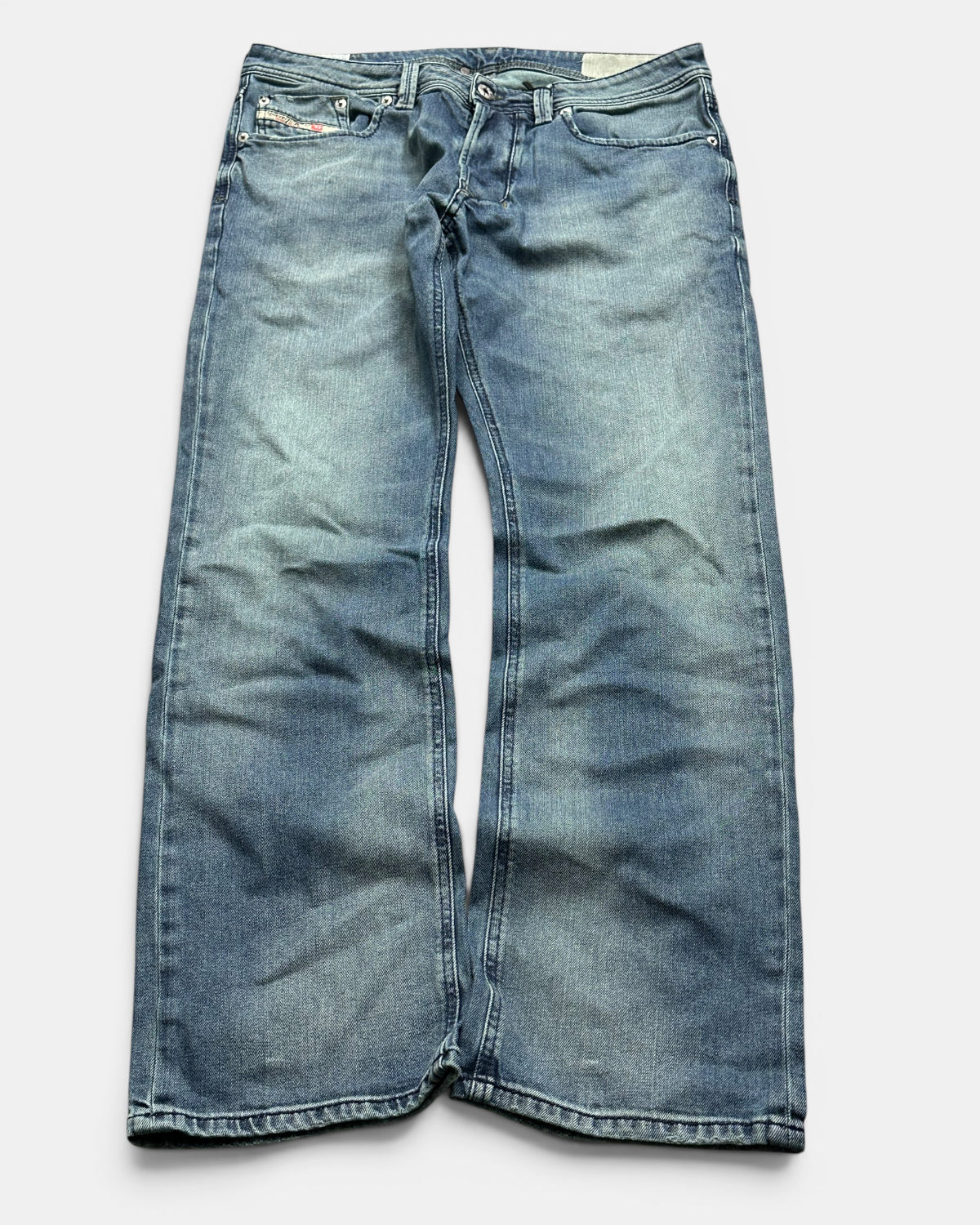 BLUE VINTAGE DIESEL INDUSTRIES RARE WASH STRAIGHT FIT DENIM JEANS