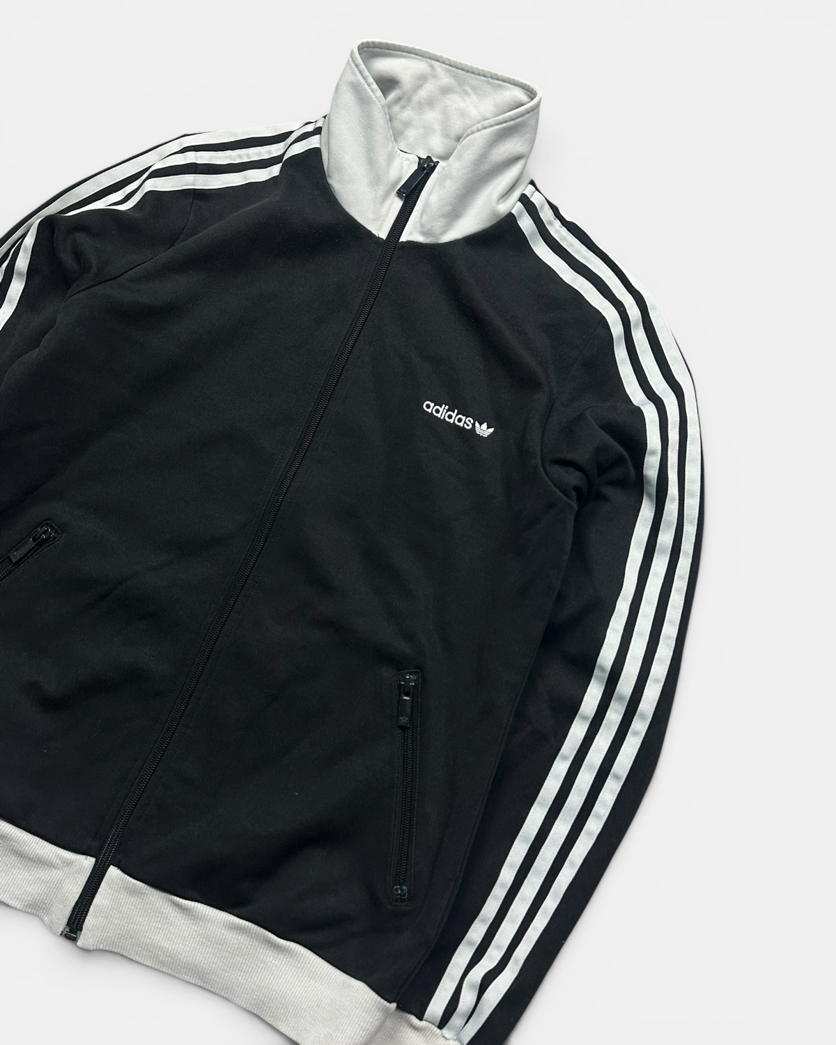 BLACK/WHITE VINTAGE ADIDAS RETRO FIREBIRD TRACKJACKET (W)