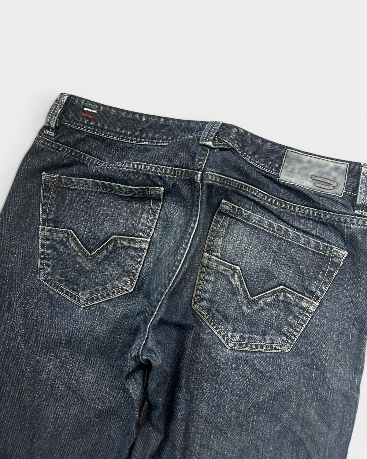 NAVY VINTAGE DIESEL INDUSTRIES RAW STRAIGHT FIT DENIM JEANS